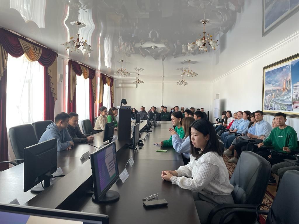 Жас мемлекеттік қызметшілер мектебінің жас ұрпақ үшін рөлі
